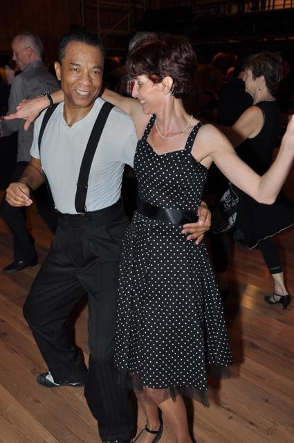 min 2012 11 11 station danse 169